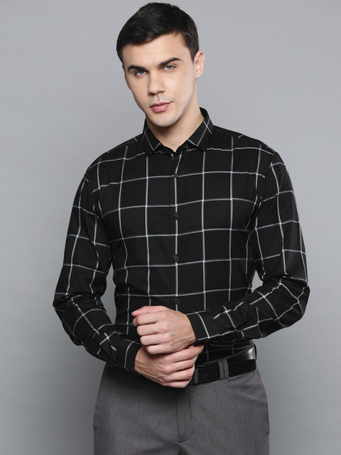

Louis Philippe Sport Men Black & Grey Super Slim Fit Knitted Checked Formal Shirt