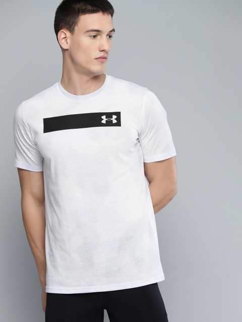 

UNDER ARMOUR Men White & Grey Printed Bar T-Shirt