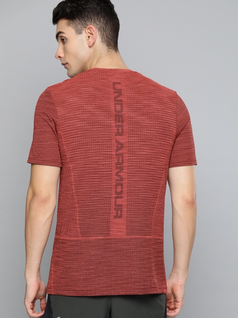

UNDER ARMOUR Men Rust Red Textured Vanish Seamless T-shirt