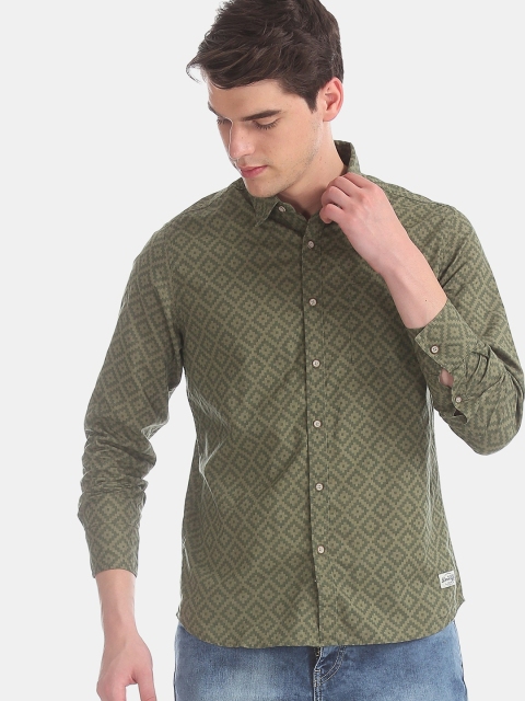 

Flying Machine Men Olive Green Slim Fit Printed Casual Shirt