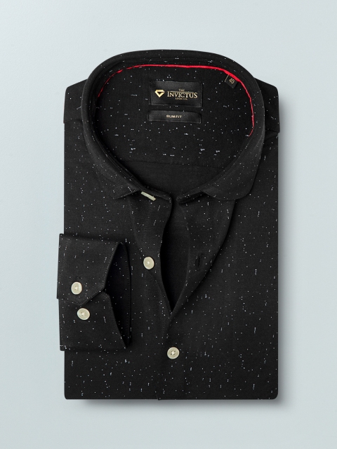 

INVICTUS Men Slim Fit Black & White Printed Casual Shirt