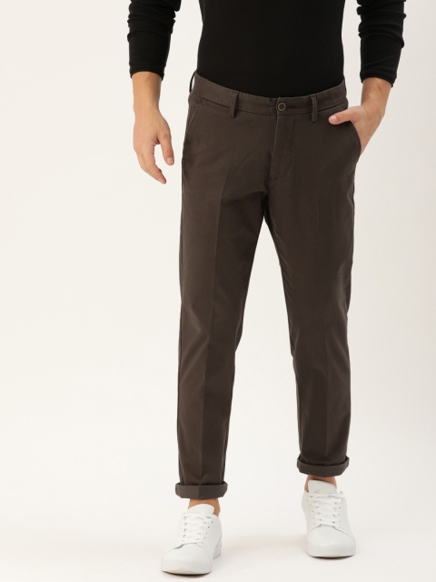 

Allen Solly Sport Men Brown Cropped Fit Solid Regular Trousers