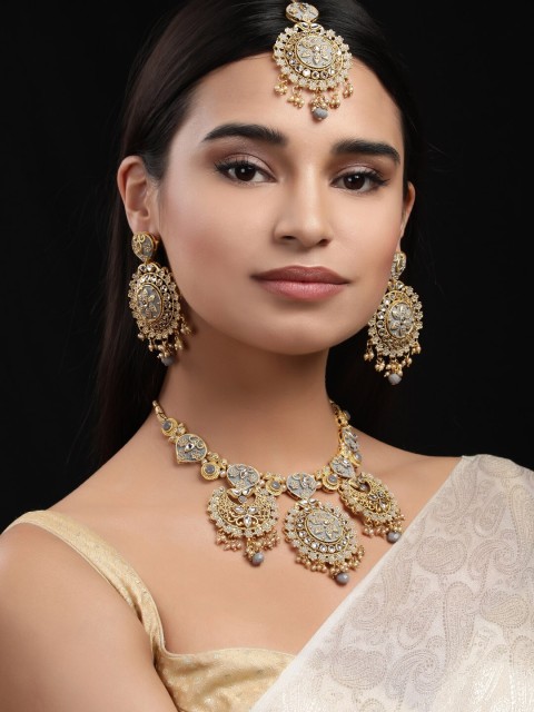 

Rubans Women Gold-Toned & Grey Kundan Hand-Painted Jewellery Set