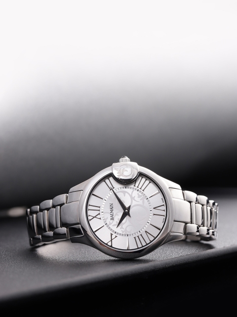 

Balmain LADY ARABESQUES Women Silver-Toned Swiss Made Analogue Watch B39713312