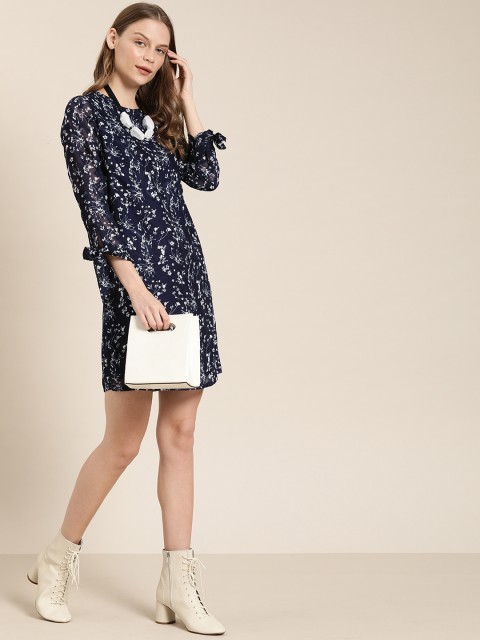 

her by invictus Women Navy Blue & White Floral Printed Sheath Dress