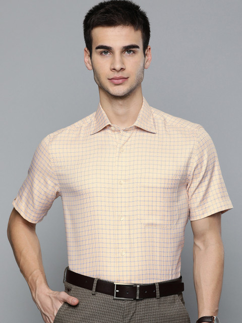

Louis Philippe Men Peach-Coloured & Navy Blue Permapress Classic Fit Checked Formal Shirt