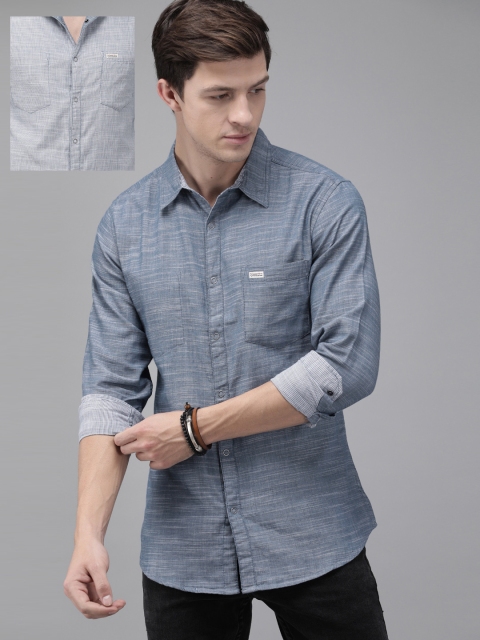 

The Roadster Lifestyle Co Men Blue Regular Fit Solid Casual Reversible Shirt