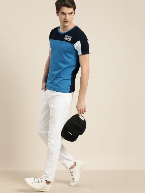 

Moda Rapido Men Blue Colourblocked Round Neck T-shirt