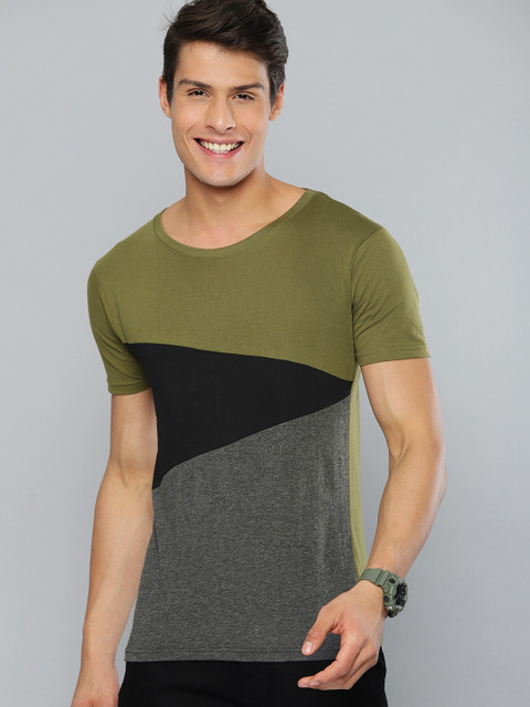 

HERE&NOW Men Charcoal Grey & Olive Green Colourblocked Round Neck T-shirt