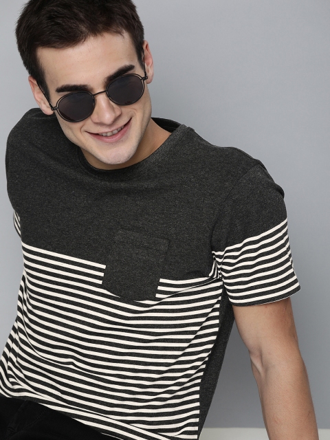 

HERE&NOW Men Grey Striped Round Neck T-shirt