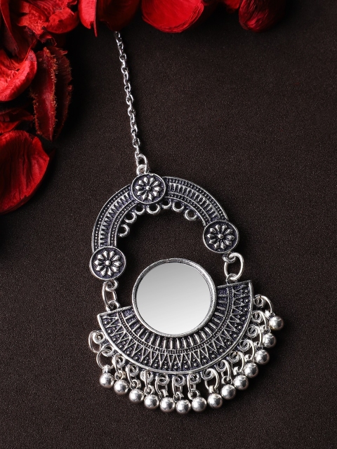 

Rubans Women Silver-Toned Oxidised Maangtika