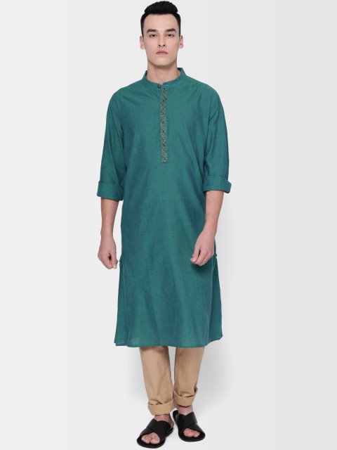 

Fabindia Men Green Solid Comfort Fit Straight Kurta