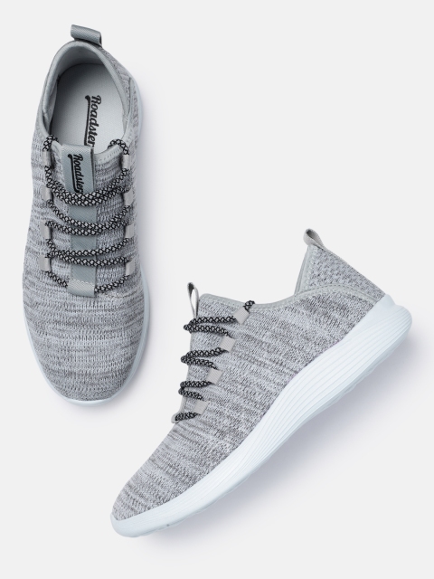 

Roadster Men Grey Sneakers