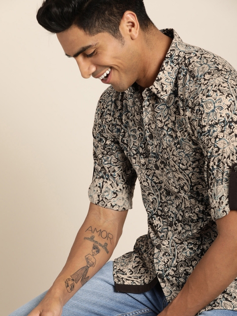 

Taavi Men Brown & Beige Kalamkari Block Printed Regular Fit Sustainable Shirt with Roll-Up Sleeves