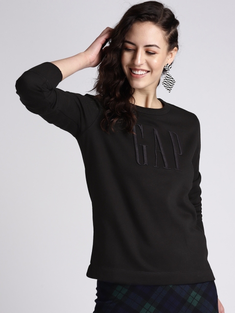 

GAP Women's Pullover Hoodie, Black
