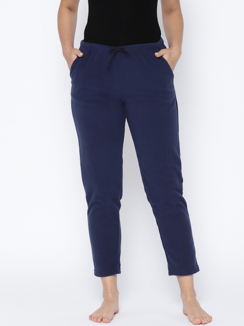

Kanvin Women Navy Solid Cropped Fleece Lounge Pants, Navy blue