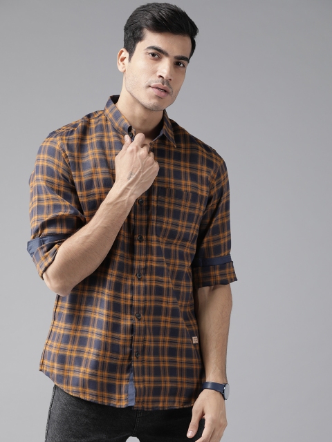 

DENNISON Men Mustard Brown & Navy Blue Modern Slim Fit Checked Casual Shirt