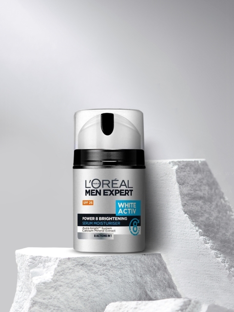 

LOreal Paris Men Expert White Activ Power 8 Brightening SPF 26 Serum Moisturiser 50ml, Silver