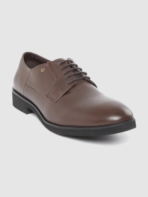 

Blackberrys Men Brown Solid Formal Leather Derbys