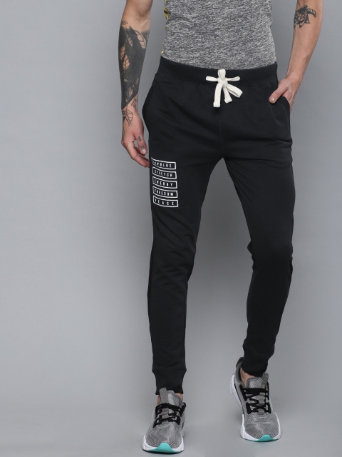 

Cultsport Men Black Solid Straight Fit Joggers