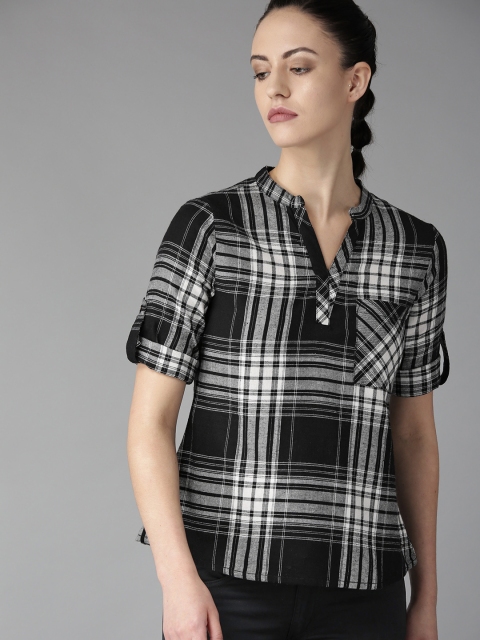 

The Roadster Lifestyle Co Women Black & Grey Checked Top