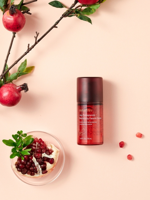 

Innisfree Jeju Pomegranate Revitalizing Capsule Cream with Glycerin 50ml, Red