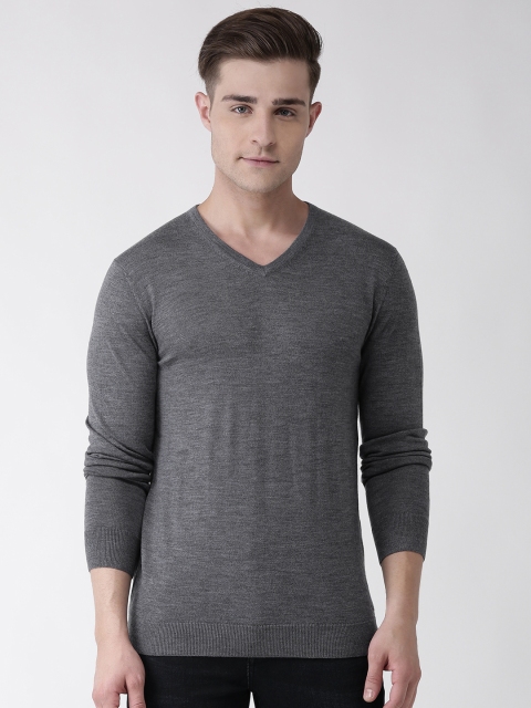 

Celio Men Charcoal Grey Solid Pullover Sweater