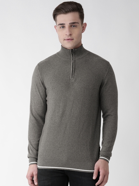 

Celio Men Charcoal Grey Self Design Pullover Sweater