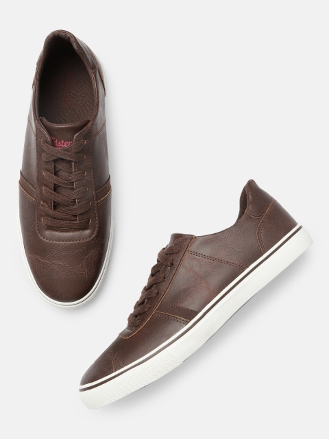 

Roadster Men Brown Solid Sneakers
