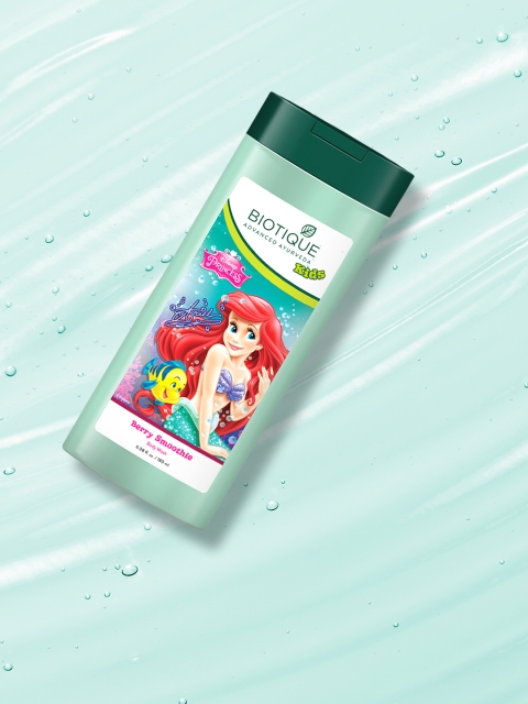 

Biotique Girls Disney Princess Bio Berry Smoothie Sustainable Body Wash 180 ml, Green