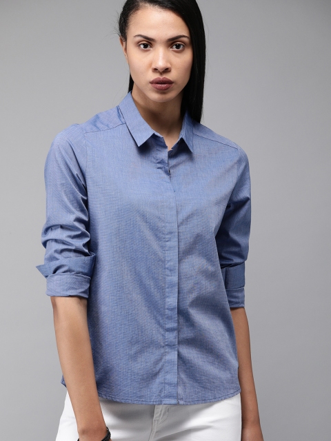 

Roadster Women Blue Regular Fit Solid Casual Shirt