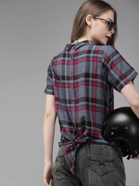 

Roadster Women Navy Blue & Red Checked Styled Back Pure Cotton Top