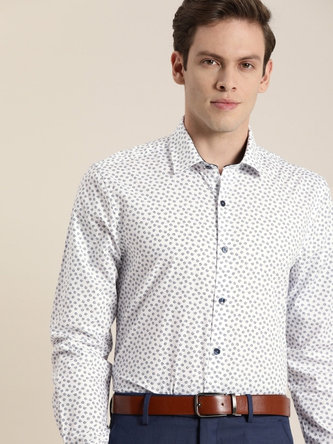 

INVICTUS Men White & Blue Printed Slim Casual Shirt