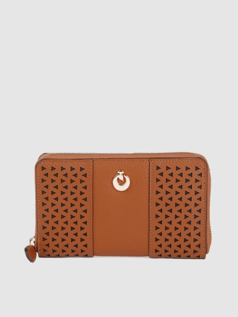 

Holii Women Tan Brown Textured Leather Zip Around Wallet