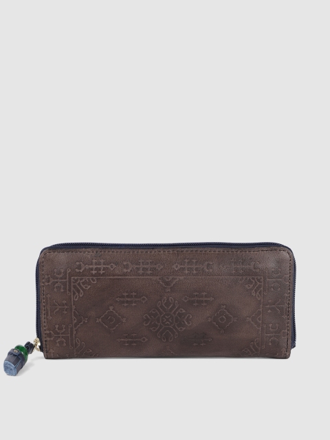 

Holii Women Tan & Navy Blue Textured Leather Zip Around Wallet