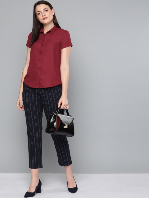 

Chemistry Women Maroon Regular Fit Solid Casual Shirt