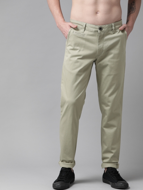 

Roadster Men Green Regular Fit Solid Chinos