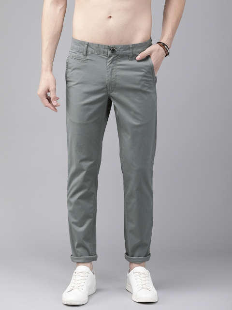 

Roadster Men Grey Regular Fit Solid Chinos