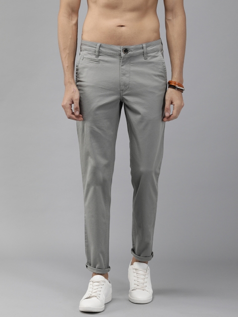 

Roadster Men Grey Regular Fit Solid Chinos