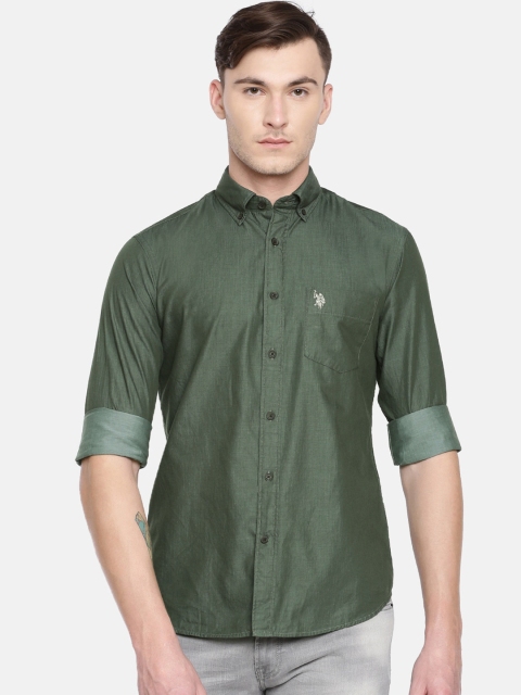 

U.S. Polo Assn. Men Green Tailored Fit Solid Casual Shirt