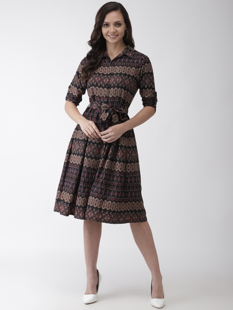

WISSTLER Women Black & Beige Printed Fit and Flare Dress