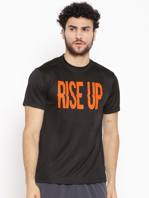 

Yuuki Men Black & Orange Printed Round Neck T-shirt