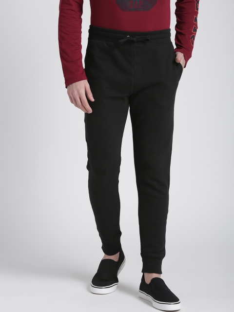 

GAP Men's Vintage Soft Gap Logo Joggers, Black