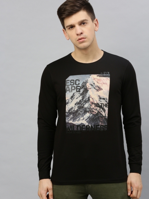 

SPYKAR Men Black Printed Round Neck T-shirt