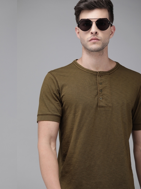 

SPYKAR Men Olive Green Solid Slim Fit Henley Neck Pure Cotton T-shirt