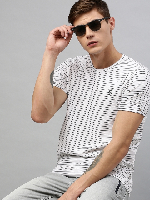 

SPYKAR Men White & Black Striped Round Neck T-shirt