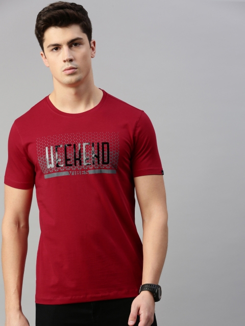 

SPYKAR Men Maroon Printed Round Neck T-shirt