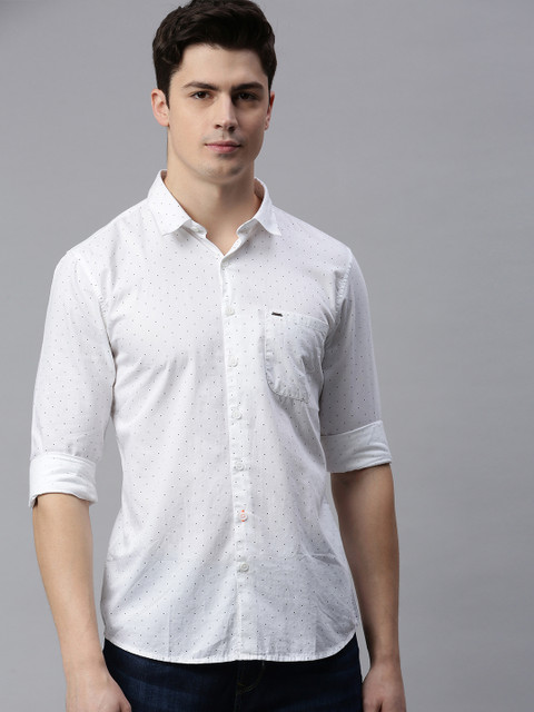 

SPYKAR Men White & Black Slim Fit Geometric Printed Casual Shirt