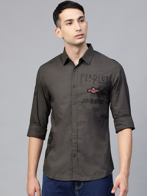 

SPYKAR Men Charcoal Grey Solid Casual Shirt