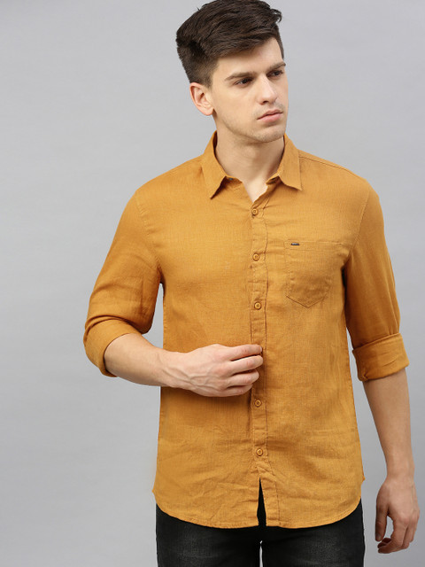 

SPYKAR Men Mustard Yellow Slim Fit Solid Casual Shirt